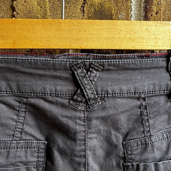 Black Cargo Shorts with Classic Design - Picture 5 of 10